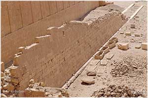 Sarkophage bei Deir el-Bahari | Foto: Sabrina | Reiner | CC BY-SA