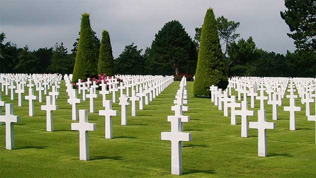 Blick auf einen Soldatenfriedhof | Omaha Beach Cemetery, Normandie, France | Foto: ©Tristan Nitot | Lizenz: CC-BY 3.0